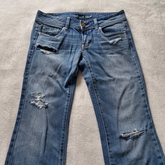 American Eagle Distressed Original Boot Denim Jeans Size 2 Low Rise - Picture 2 of 9